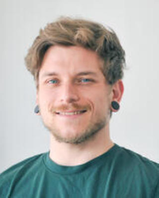 Jan Range headshot